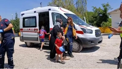 Bursa'da inşaat alanına u&ccedil;an triport&ouml;rdeki 2'si &ccedil;ocuk 4 kişi yaralandı