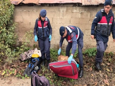 Bursa'da jandarmayı harekete ge&ccedil;iren valizler 