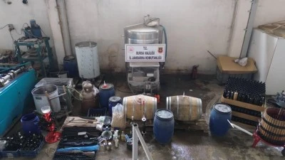 Bursa&rsquo;da ka&ccedil;ak şarap ele ge&ccedil;irildi 