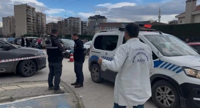 Bursa&rsquo;da kadın &ouml;ğretmen okul &ouml;n&uuml;nde silahlı saldırıya uğradı