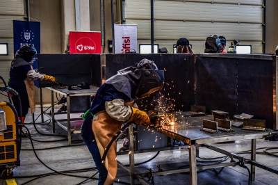 Bursa&rsquo;da Kadınlar Kaynak Ustası Olarak İstihdam Edilecek