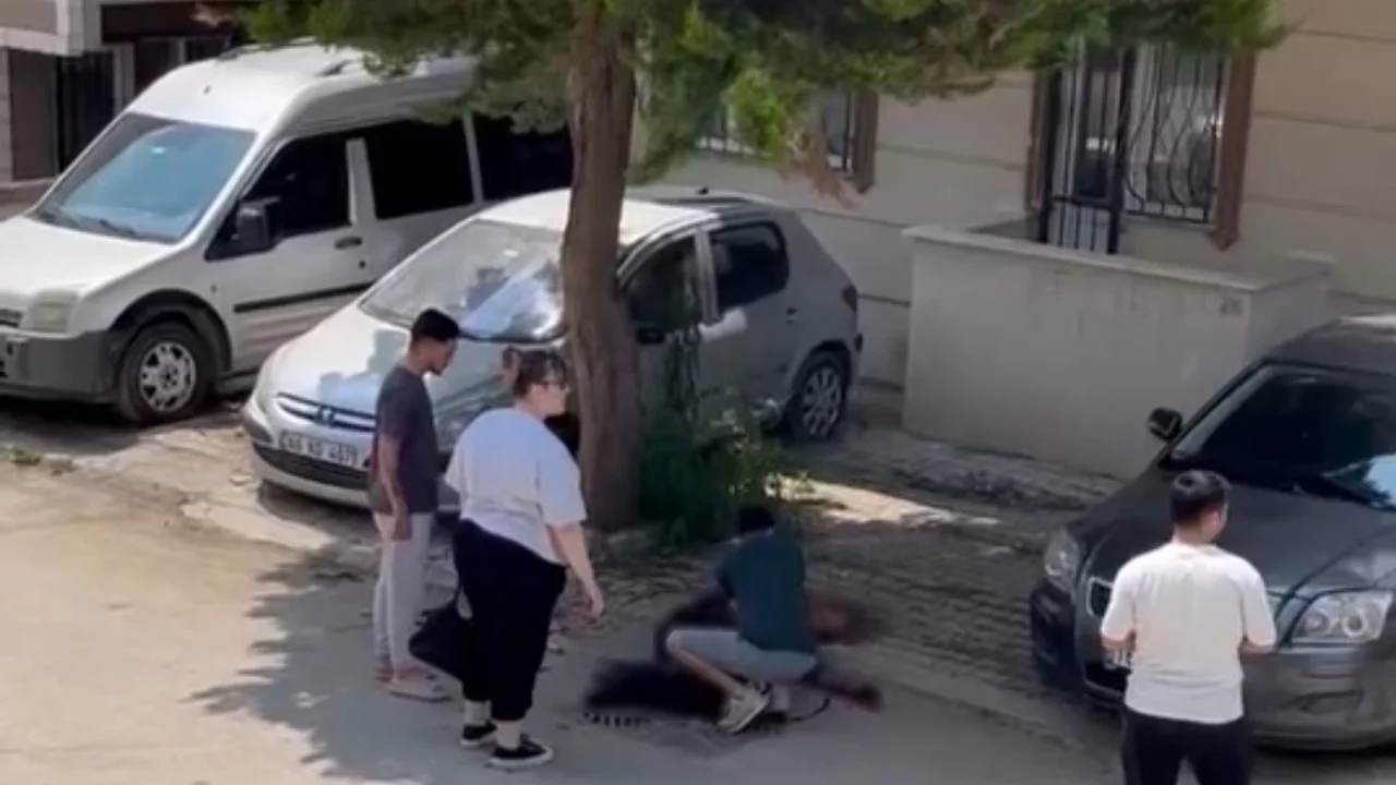 Bursa'da kardeş kavgası! Sokak kana bulandı