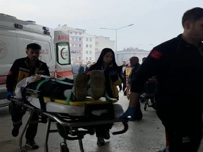 Bursa'da kayganlaşan yol kazaya sebep oldu: 2 yaralı! 