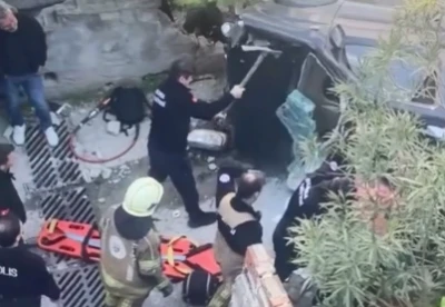 Bursa&rsquo;da kaza yapan ara&ccedil; merdivenlerden yuvarlandı