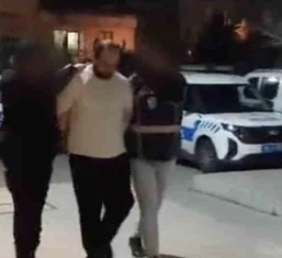 Bursa&rsquo;da kesinleşmiş hapis cezası bulunan 2 firari yakalandı