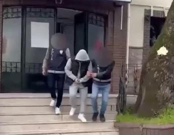 Bursa&rsquo;da kesinleşmiş hapis cezasıyla aranan 4 kişi yakalandı