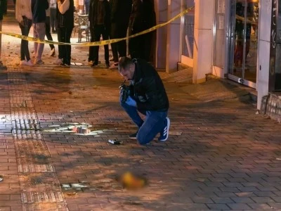 Bursa'da kokore&ccedil;&ccedil;i &ouml;n&uuml;nde 6 kurşunla &ouml;ld&uuml;r&uuml;lm&uuml;şt&uuml;...