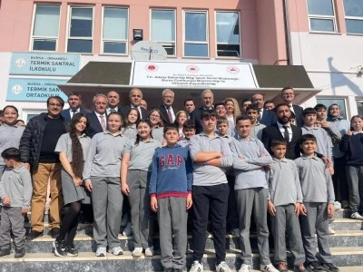 Bursa'da k&ouml;y okuluna bilişim sınıfı