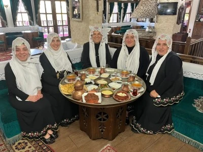 Bursa'da kurulan ve T&uuml;rkiye'ye &ouml;rnek olan derneğin &ccedil;alışmaları 