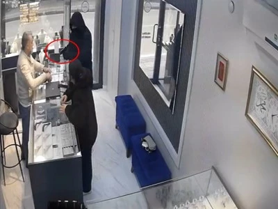 Bursa'da kuyumcuyu soymaya kalktı! 