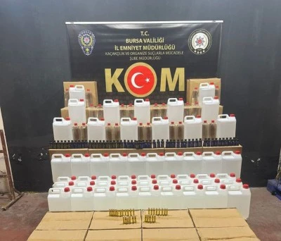 Bursa'da litrelerce etil alkol ve aroma kiti ele ge&ccedil;irildi