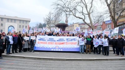 Bursa'da memurlardan &uuml;cret adaletsizliğine tepki! 