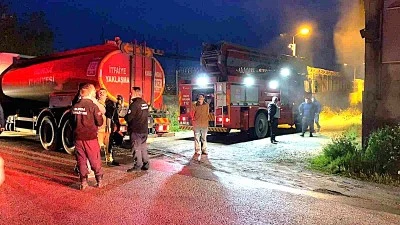 Bursa&rsquo;da menteşe imalathanesinde yangın