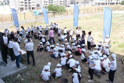 Bursa'da minik &ouml;ğrenciler fide dikerek doğa bilinci kazandı