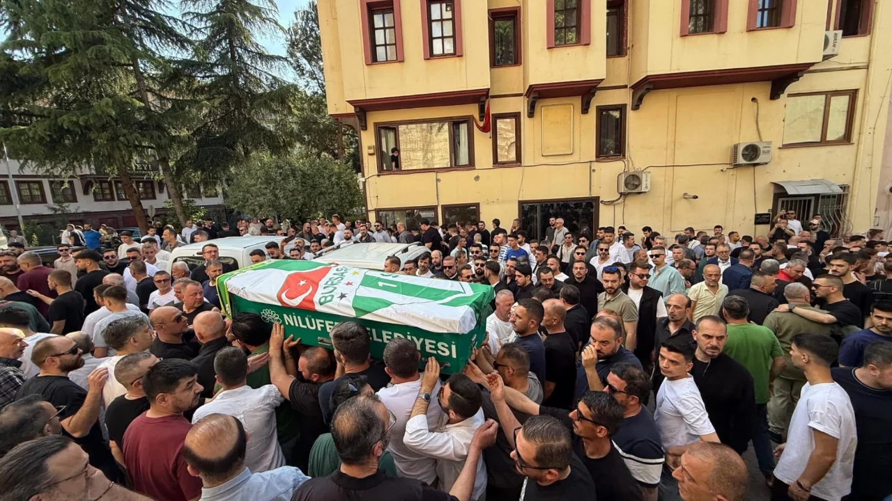 Bursaspor Trib&uuml;nlerinin Acı Kaybı !