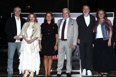 Bursa'da 'M&uuml;şterek Mekan&rsquo;da bağımsızlık ve Cumhuriyet s&ouml;yleşisi