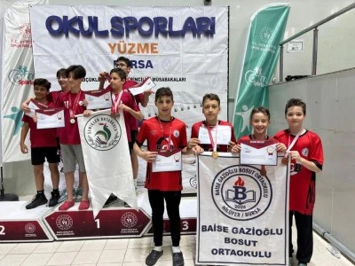 Bursa'da ortaokul &ouml;ğrencilerinden T&uuml;rkiye şampiyonluğu