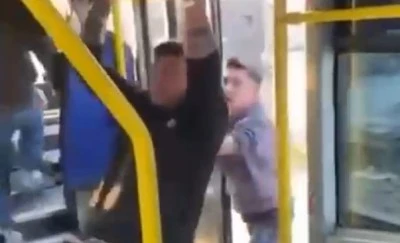 Bursa'da otob&uuml;s&uuml; satırla bastı