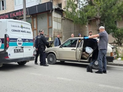 Bursa'da otomobilin arka koltuğunda &ouml;l&uuml; bulundu