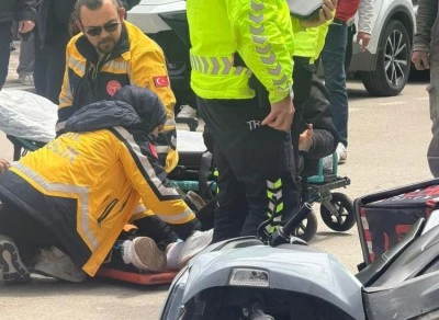 Bursa&rsquo;da motosikletli kurye ağır yaralandı