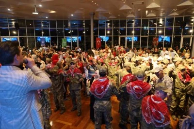 Bursa'da &ouml;zel askerler i&ccedil;in unutulmaz gece 