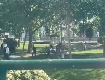 Bursa'da parkta &ccedil;atışma