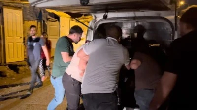 Bursa'da polisi g&ouml;r&uuml;nce k&ouml;m&uuml;rl&uuml;ğe saklandı 