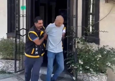 Bursa'da polisten ka&ccedil;mak i&ccedil;in her şeyi denedi! 