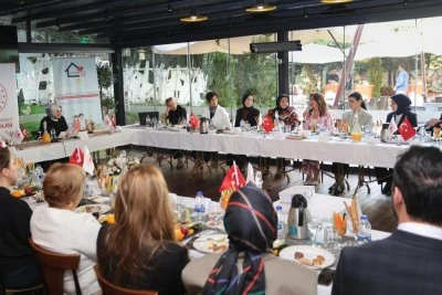 Bursa&rsquo;da "Koruyucu Aile G&uuml;&ccedil;lendirme Toplantısı" Nil&uuml;fer&rsquo;de ger&ccedil;ekleştirildi