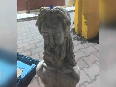Bursa'da Roma ve Bizans d&ouml;nemine ait 2 heykel ele ge&ccedil;irildi