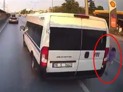 Bursa'da servis şof&ouml;r&uuml; otizmli &ccedil;ocuğa &ccedil;arpmamak i&ccedil;in beton mikserine girdi