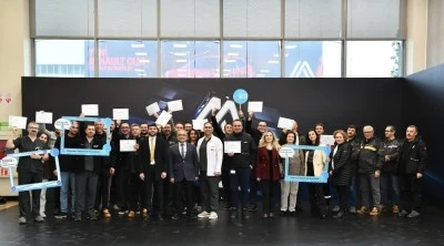 Bursa'da sigarayı bırakan 25 &ccedil;alışana sertifikaları takdim edildi