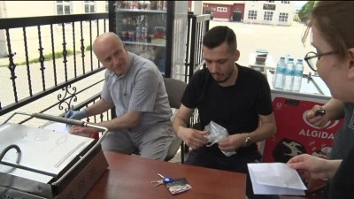 Bursa'da sınavı kazananlar emanet&ccedil;iler oldu 