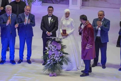 Bursa&rsquo;da siyaset, yargı ve iş d&uuml;nyasını buluşturan nikah
