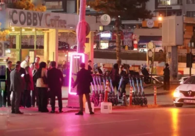 Bursa'da sokaklar pembeye b&uuml;r&uuml;nd&uuml;! 
