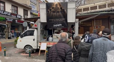 Bursalı taksicilerden kahraman &ouml;ğretmen ve &ouml;ğrencilere vefa