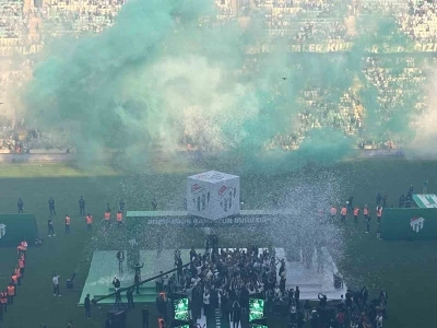 Bursa&rsquo;da tarihi akşam, timsah geri d&ouml;nd&uuml;