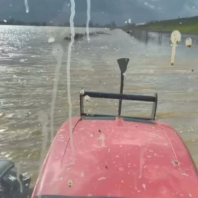 Bursa'da tarım alanları su ve &ccedil;amur altında kaldı