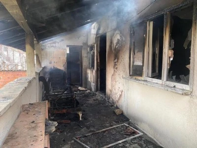 Bursa'da tek yaşayan adamın evi k&uuml;le d&ouml;nd&uuml;