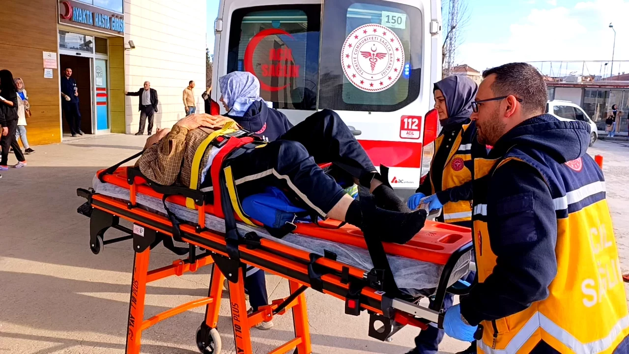 Bursa'da trakt&ouml;r&uuml;n altında kalan kişi ağır yaralandı!