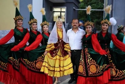 Bursa'da T&uuml;rk D&uuml;nyası ş&ouml;leni 