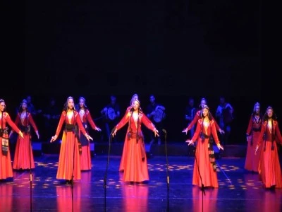 Bursa'da 'Uluslararası Chveneburebi Festivali' d&uuml;zenlendi
