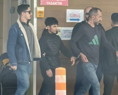 Bursa&rsquo;da uyuşturucu satıcıları su&ccedil;&uuml;st&uuml; yakalandı