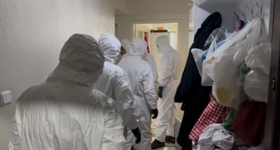 Bursa'da vatandaşları isyan ettiren &ccedil;&ouml;p ev 