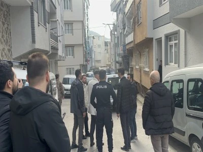 Bursa'da yeğenini rehin alıp ablasını bı&ccedil;akladı