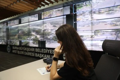 Bursa&rsquo;da yeni eğitim-&ouml;ğretim yılı sorunsuz başladı