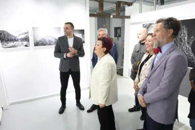 Bursa'da 'Yerle G&ouml;k Arasında' fotoğraf sergisi kapılarını a&ccedil;tı