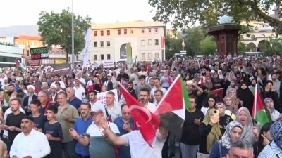 Bursa&rsquo;da y&uuml;zlerce kişi Gazze i&ccedil;in y&uuml;r&uuml;d&uuml;