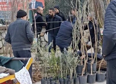 Bursa'da zabıtaya bı&ccedil;aklı saldırı