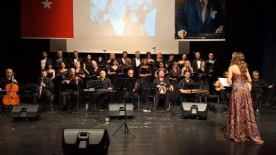 Bursa&rsquo;da Zeki M&uuml;ren gecesi
